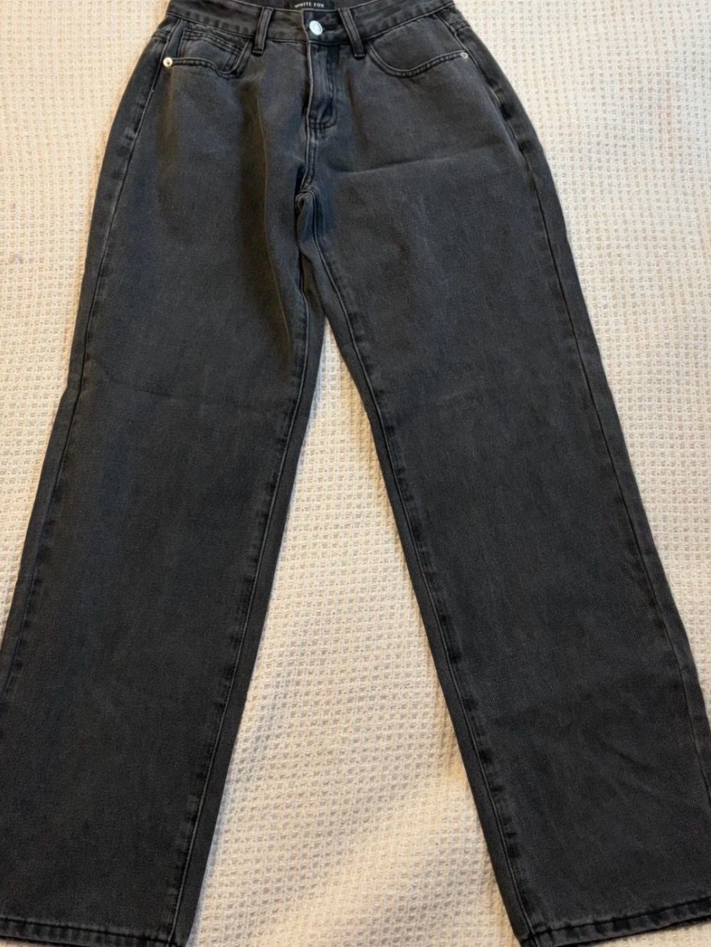 White Fox Boutique Women's Black Straight-Leg Jeans